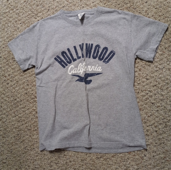 Unisex Hollywood T-Shirt. - Picture 1 of 3